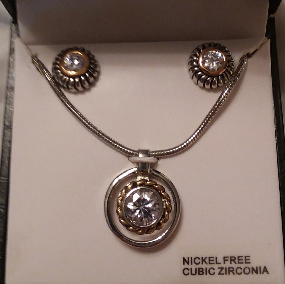 KOHL'S jewelry set